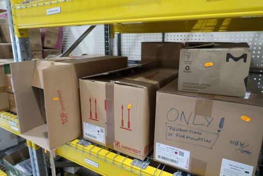 Div. Plastikflasker m.m.