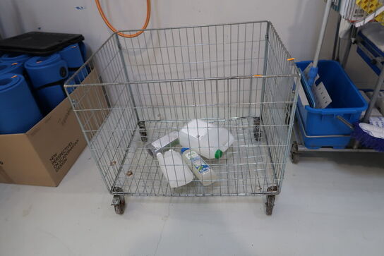 Opbevaringsvogn uden indhold