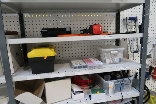 Div. Reservedele, laboratorieudstyr, værktøj m.m.