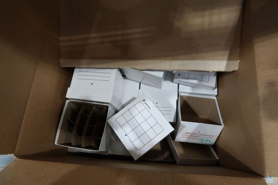 Div. Plastikflasker m.m.