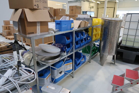 Div. Trykmålere, reservedele, laboratorieudstyr m.m.