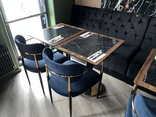 2. Stk. Cafe borde, 2. Stk. Stole i Stof, Sofa modul