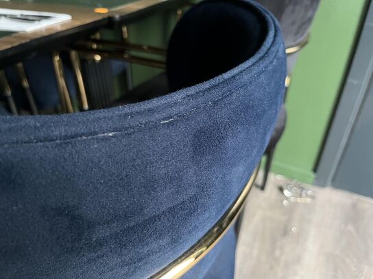 2. Stk. Cafe borde, 4. Stk. Stole i Stof