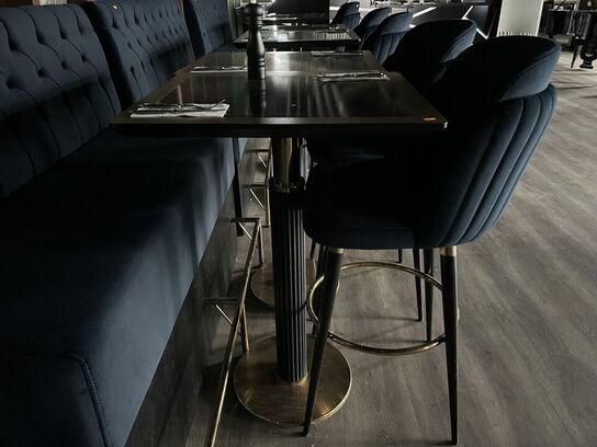 2. Stk Høj cafe borde, 2. Stk. Høj cafe stole i stof, Sofa modul i stof