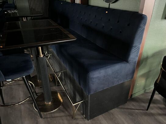 2. Stk Høj cafe borde, 2. Stk. Høj cafe stole i stof, Sofa modul i stof