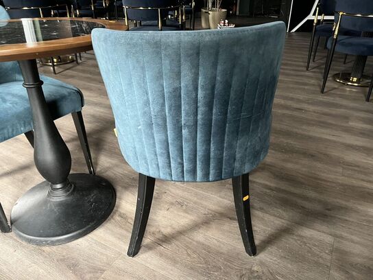 Rundt Cafe bord m. 2. Stk. Stole i stof