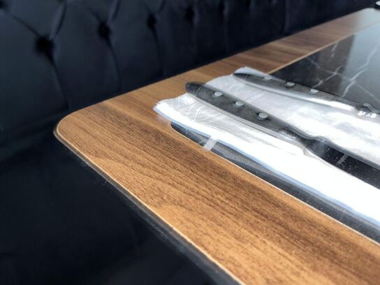 2. Stk. Cafe borde, 2. Stk. Stole i Stof, Sofa modul