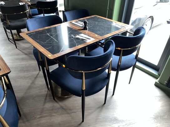 2. Stk. Cafe borde, 4. Stk. Stole i Stof