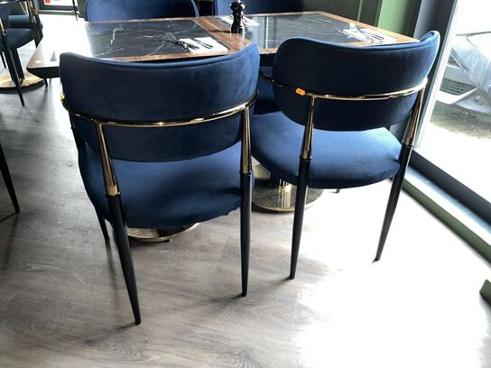 2. Stk. Cafe borde, 4. Stk. Stole i Stof