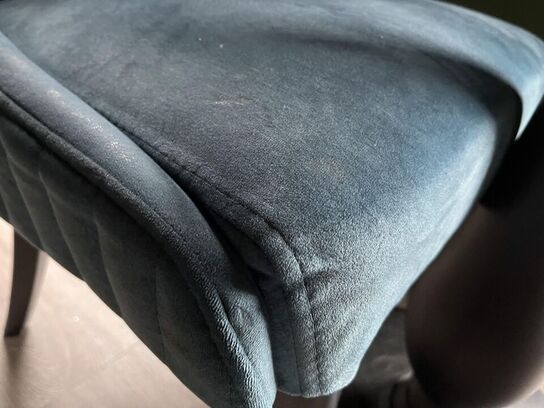 Rundt Cafe bord m. 2. Stk. Stole i stof