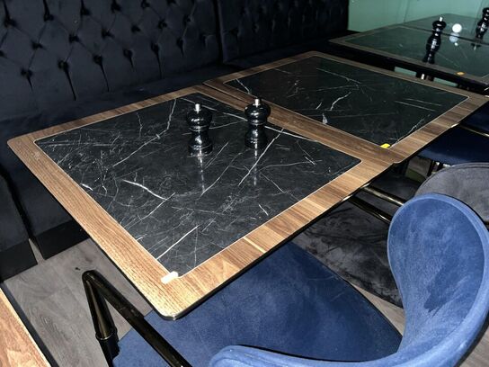 2. Stk. Cafe borde, 2. Stk. Stole i Stof, Sofa modul