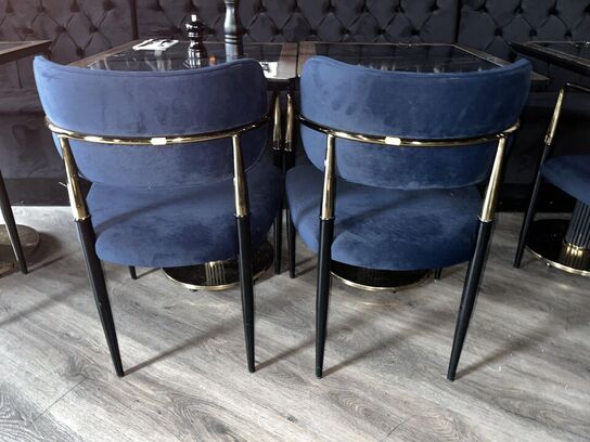 2. Stk. Cafe borde, 2. Stk. Stole i Stof, Sofa modul