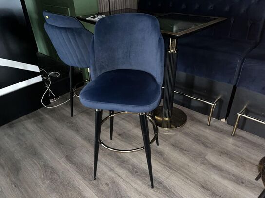 2. Stk Høj cafe borde, 2. Stk. Høj cafe stole i stof, Sofa modul i stof