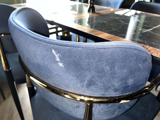 2. Stk. Cafe borde, 4. Stk. Stole i Stof