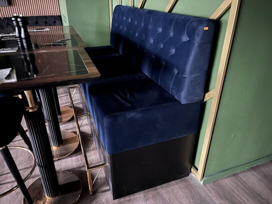 2. Stk Høj cafe borde, 3. Stk. Høj cafe stole i stof, Sofa modul i stof