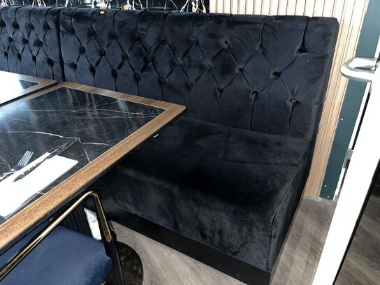 2. Stk. Cafe borde, 2. Stk. Stole i Stof, Sofa modul