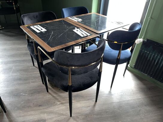 2. Stk. Cafe borde, 4. Stk. Stole i Stof