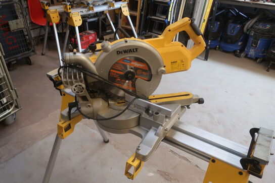 Kap-/Geringssav DEWALT Model: DWS778/ DE77024 -XJ