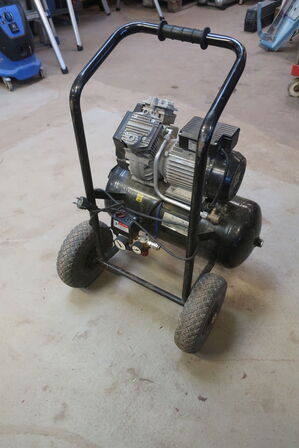 Kompressor TJEP Model: 25/240-2 