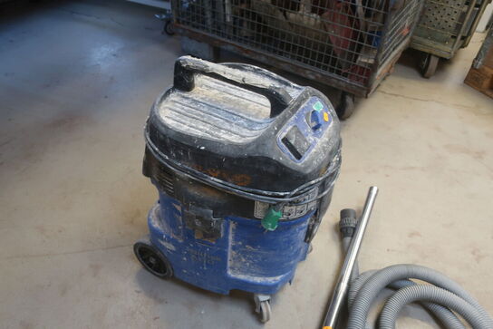 Industristøvsuger NILFISK Model: ATTIX 560-21KC