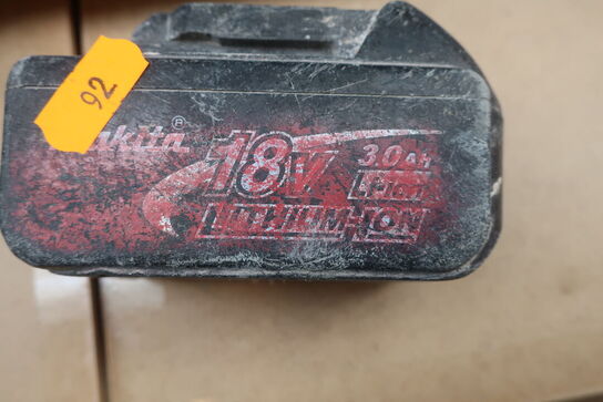 Rundsav, Støvsuger mv.  MAKITA  Model: DVC 750 L, DCG 180, DHS 660, DML 811