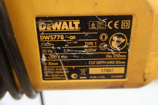 Kap-/Geringssav DEWALT Model: DWS778 - QS