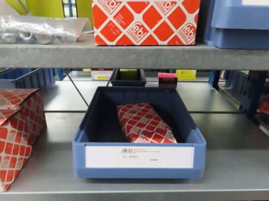 4 fag med hjulbolte og reservedele