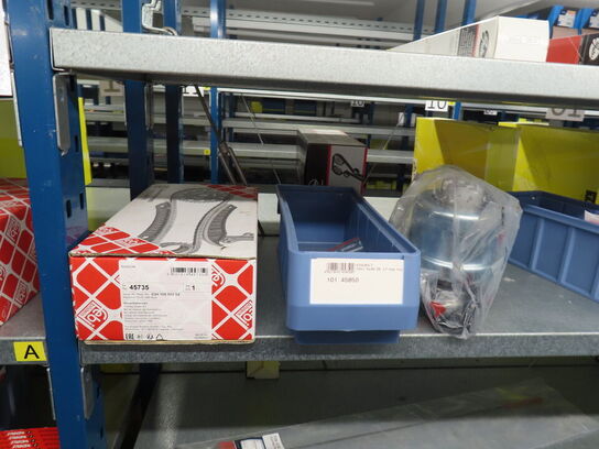 4 fag med hjulbolte og reservedele