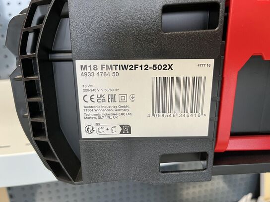 Milwaukee M18, m. batterie