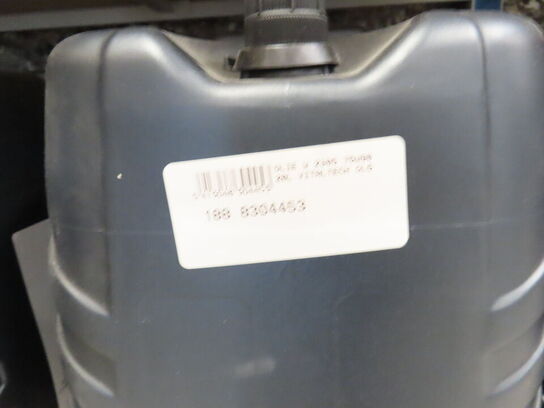 Div. olier bl.a. traktor og motorolie