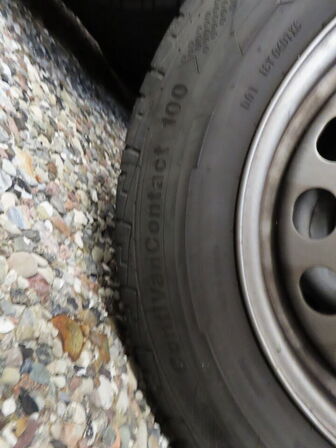 2 sæt hjul til varevogn