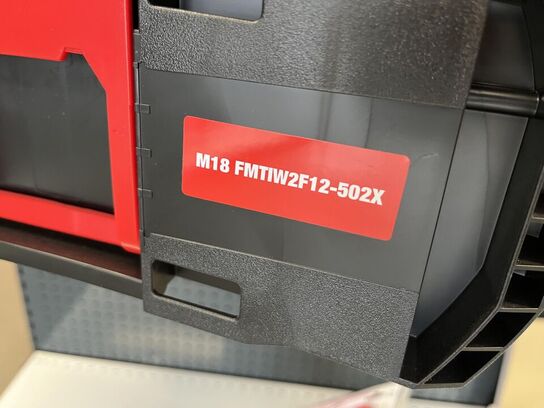 Milwaukee M18, m. batterie