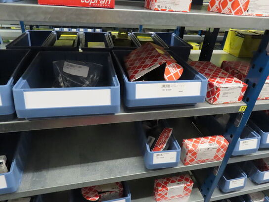 4 fag med hjulbolte og reservedele