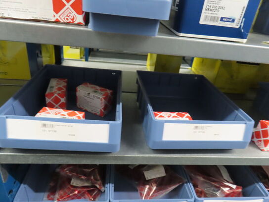 4 fag med hjulbolte og reservedele