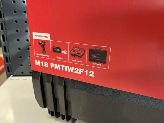 Milwaukee M18, m. batterie