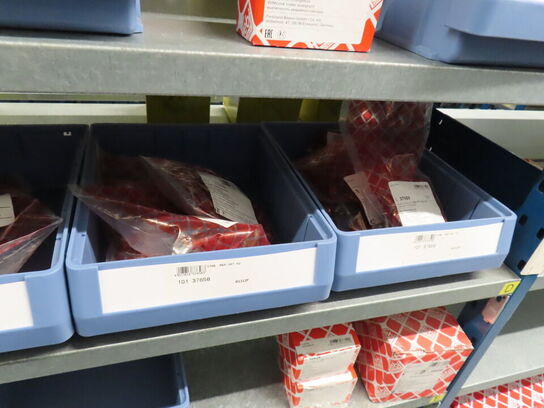 4 fag med hjulbolte og reservedele