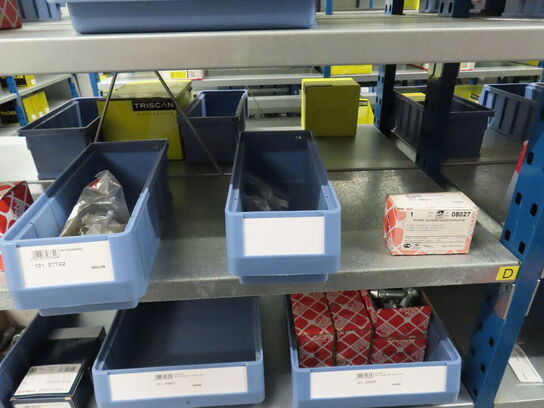 4 fag med hjulbolte og reservedele