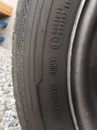 2 sæt hjul til varevogn