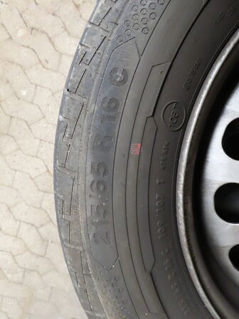 2 sæt hjul til varevogn