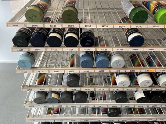 Diverse Autolak mange farver