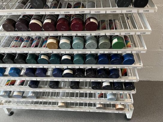 Diverse Autolak mange farver