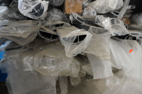 Palle med kabelkanaler i aluminium