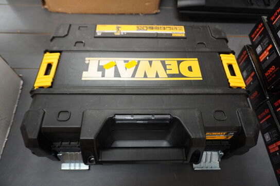 Akku-Skruemaskine DEWALT DCD796