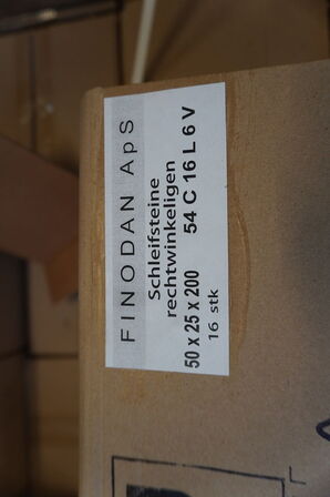 Palle med slibesten (ca. 400 stk.)