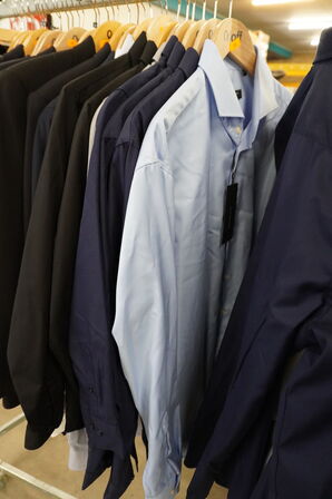 190 stk. Herre- & Dametøj NOS, CLAIRE, SUNWILL, NIMBUS m.fl.