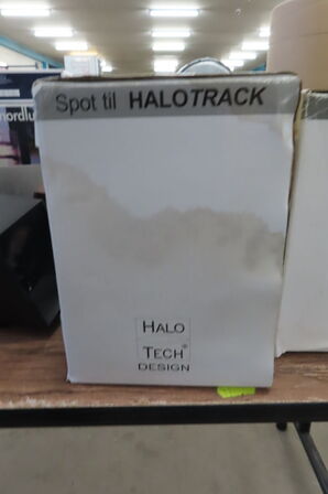 Diverse lamper, lampeskærme m.m.