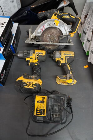 3 stk. Akku-værktøj DEWALT