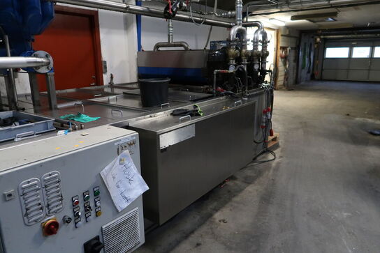 Rense-pumpestation med filtersystem, køling
og nødmotorer ACCUSTRIP