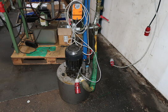 Rense-pumpestation med filtersystem, køling
og nødmotorer ACCUSTRIP