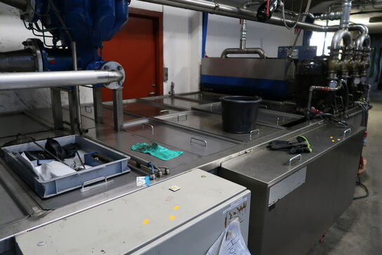 Rense-pumpestation med filtersystem, køling
og nødmotorer ACCUSTRIP